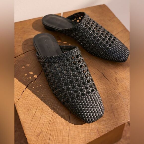 NEW EVERLANE The Day Mule in black woven leather - Picture 7 of 8